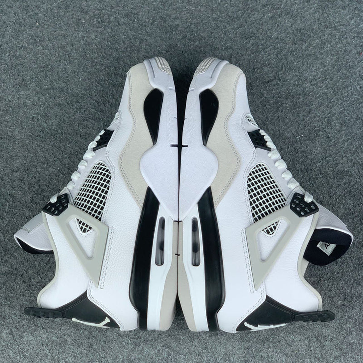 Air Jordan 4 Retro 'Military Black'